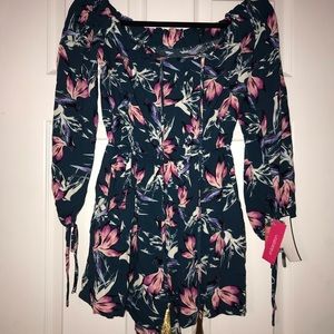 Floral Print Romper - M